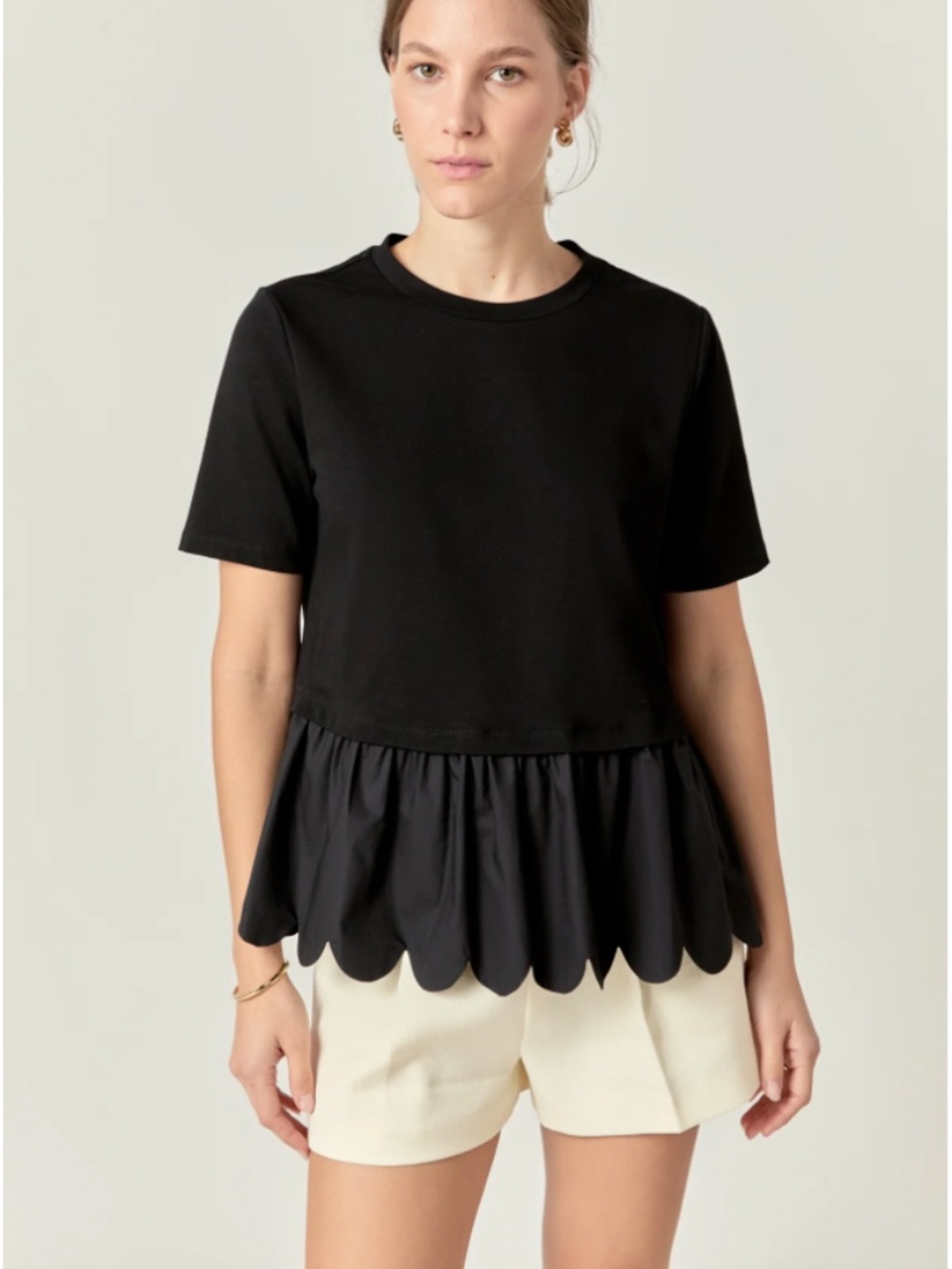 English Factory from Anthropologie. MIXED MEDIA SCALLOP DETAIL T-SHIRT. L